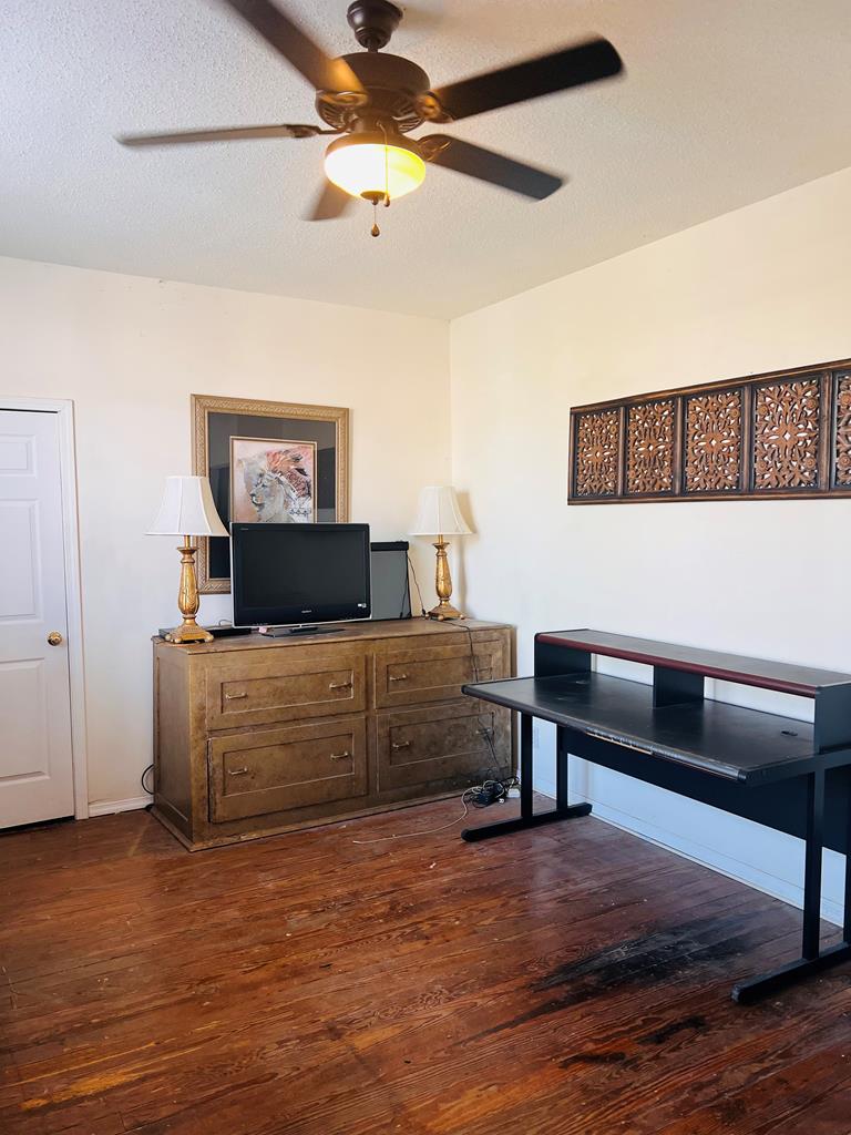Photo 1 of 10 — 103 W Gordon Street, DALTON, GA 30720