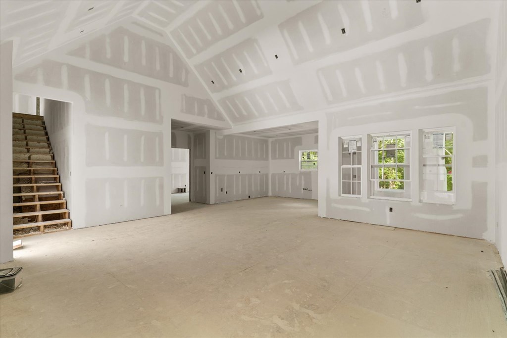 286 River Oaks Drive