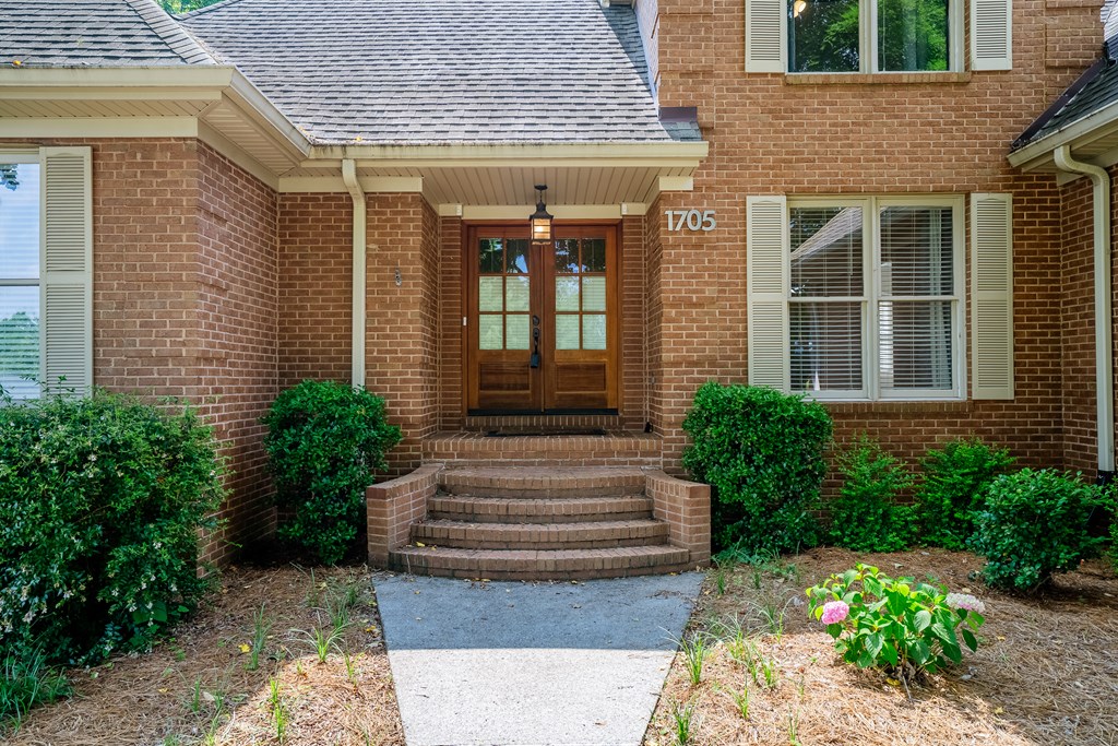 1705 Wellington Drive