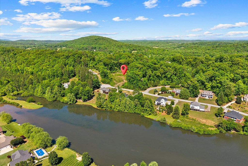 42 Canoe Cove