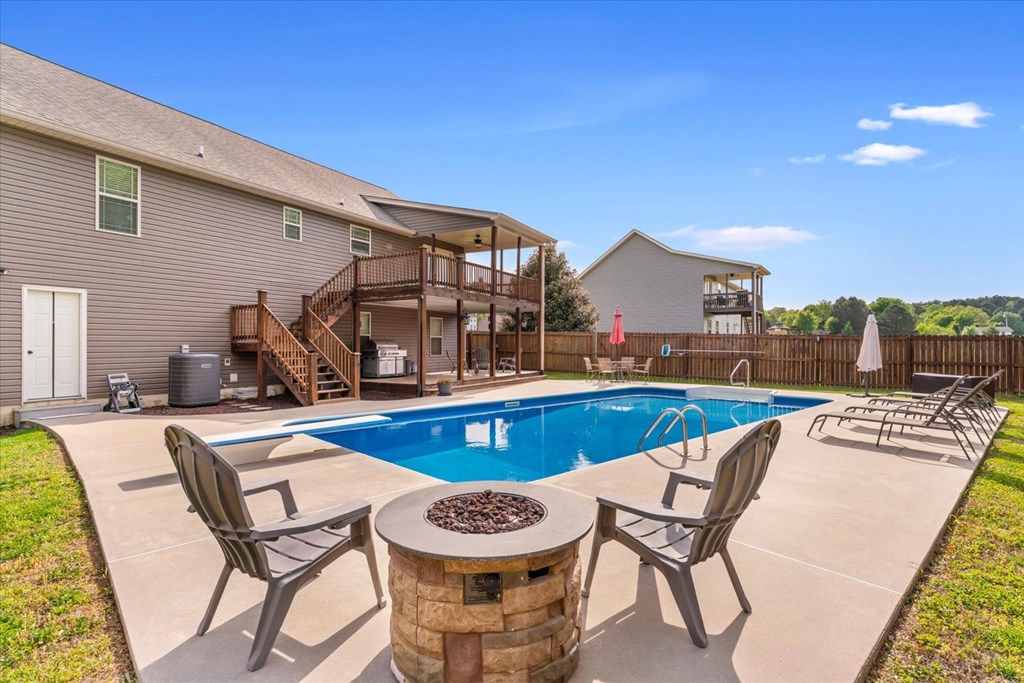 1065 Country Meadows Lane