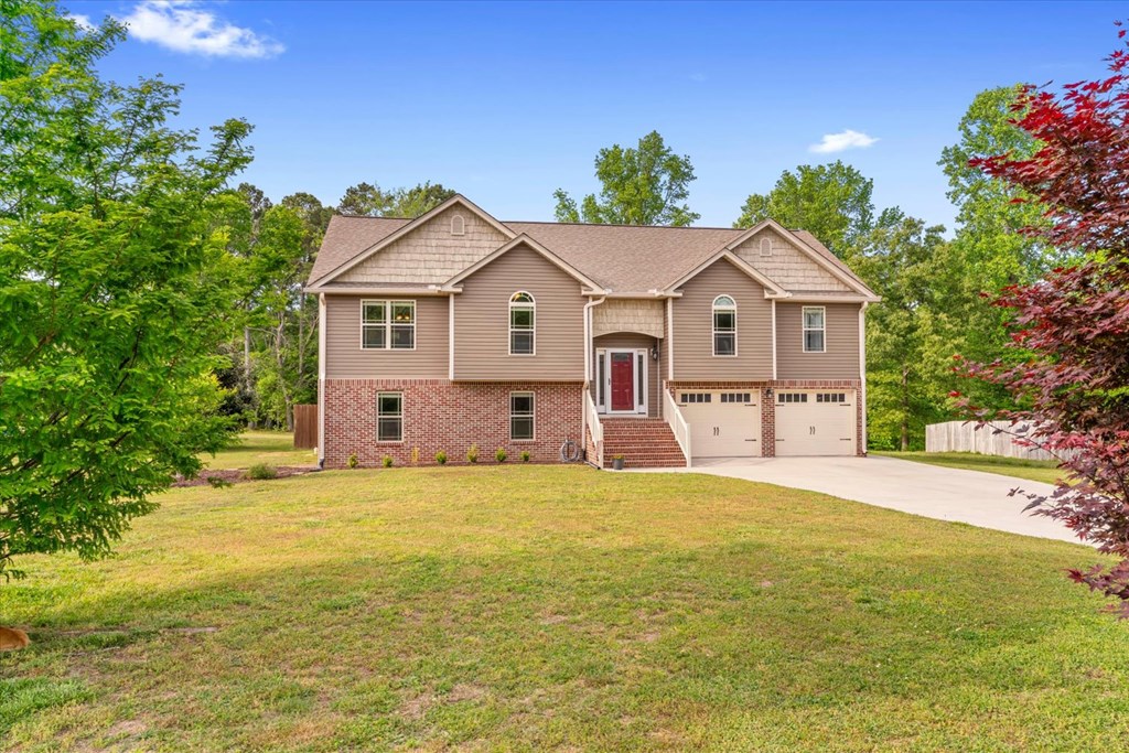 1065 Country Meadows Lane