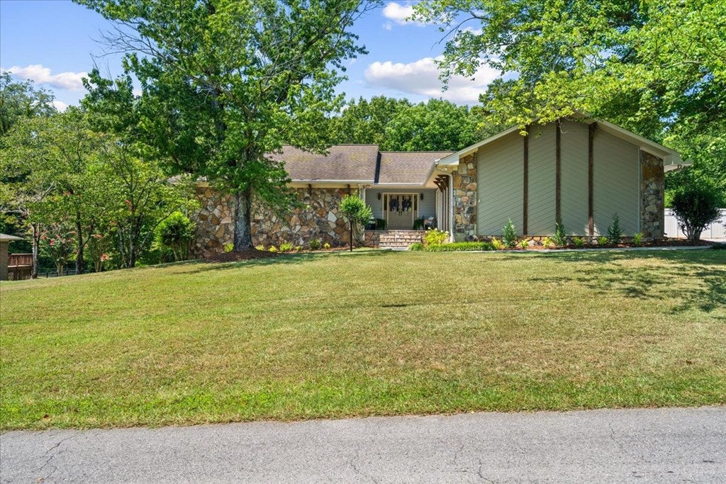 1229 Covie Drive