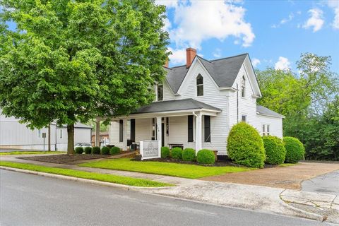 306 N Thornton Avenue DALTON GA 30720