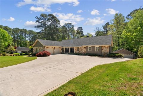 1917 Tiffany Lane DALTON GA 30720