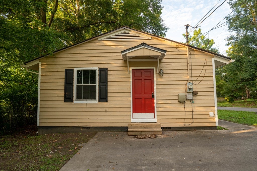 130 Round Knob Road