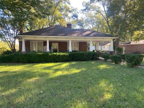 2605 S Dixie Hwy DALTON GA 30720