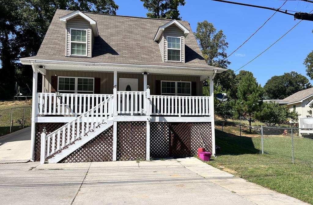 Photo 1 of 27 — 825 Martin Luther King Jr Blvd, DALTON, GA 30721
