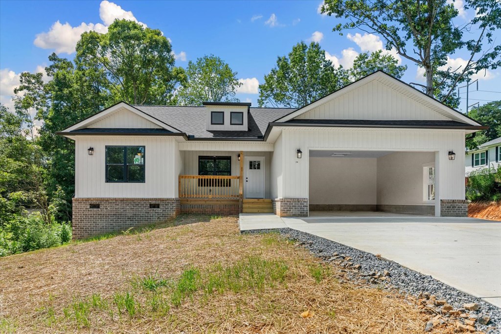 216 Earls Way