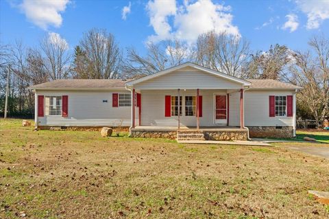 214 Nassau Circle CHATSWORTH GA 30705