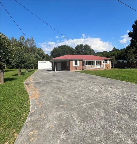 402 Linda Lane Calhoun GA 30701