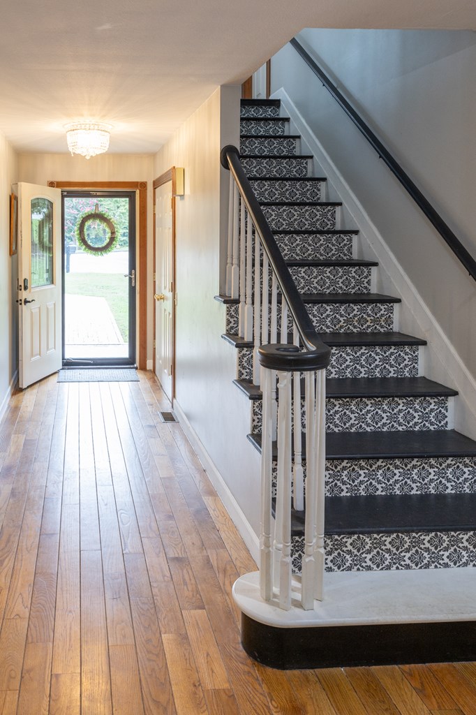 11 Hickory Ridge Trail