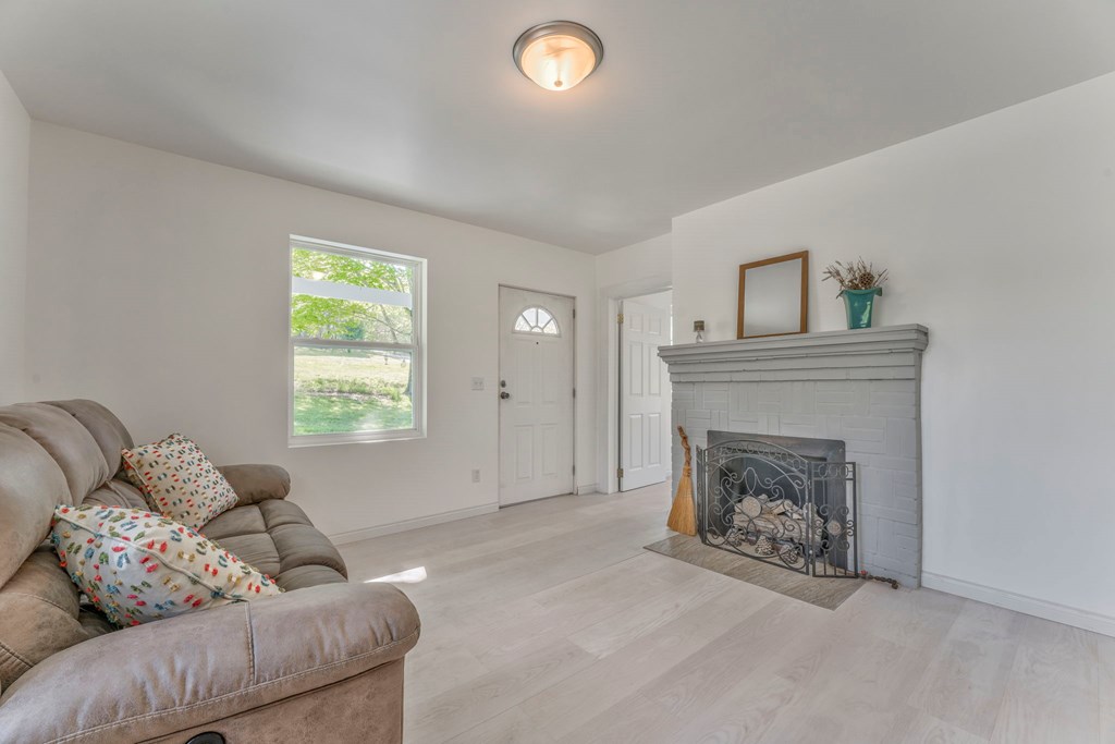 4976 Stewart Road