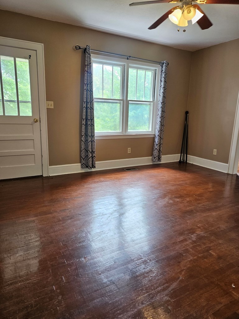 3165 SW McDaniel Station Road