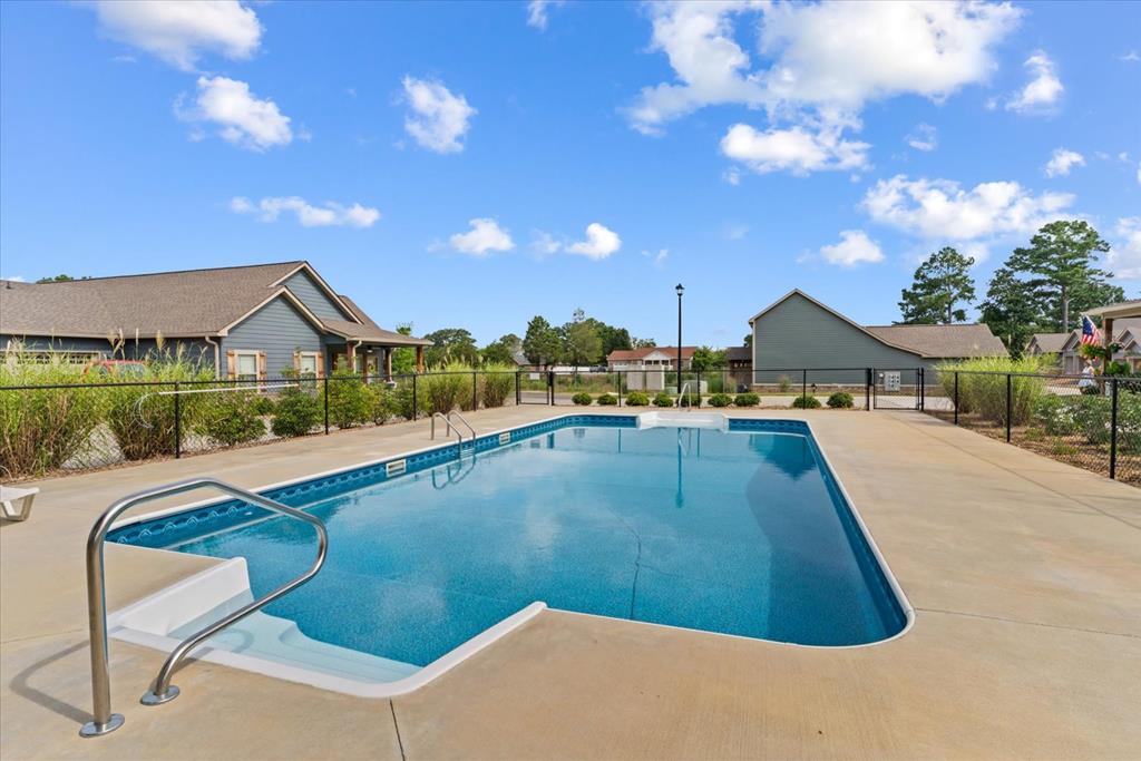 92 Maddox Lane