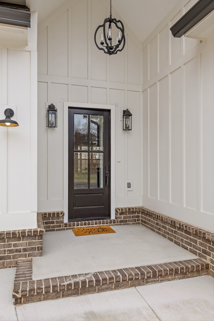 186 W Madison Street