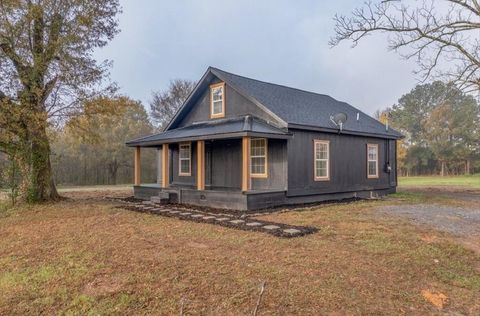 2499 Sugar Creek Road Crandall GA 30711