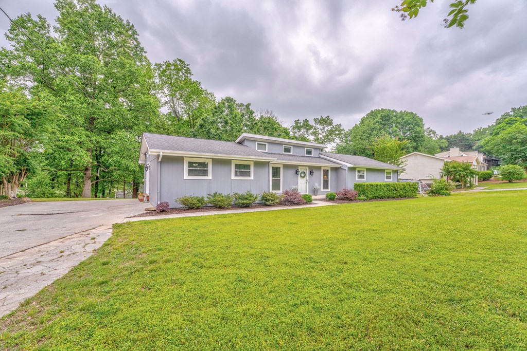 3012 E Brookhaven Circle