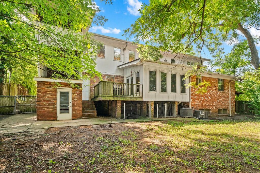1301 Rio Vista Drive