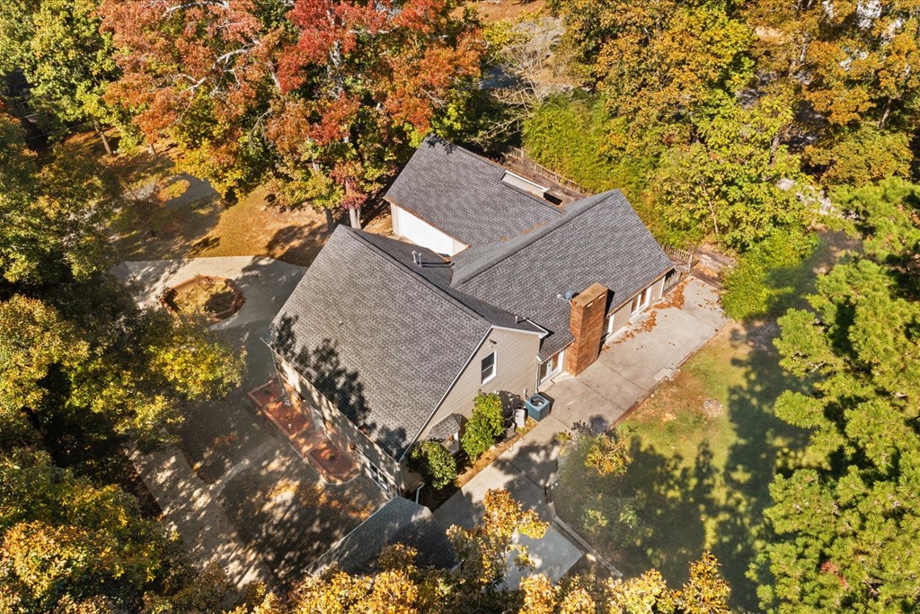 224 Shadowood Drive SE