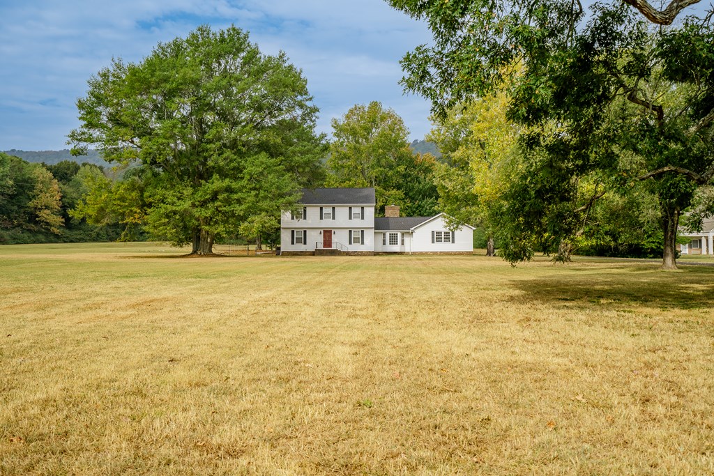 2512 Dug Gap Road