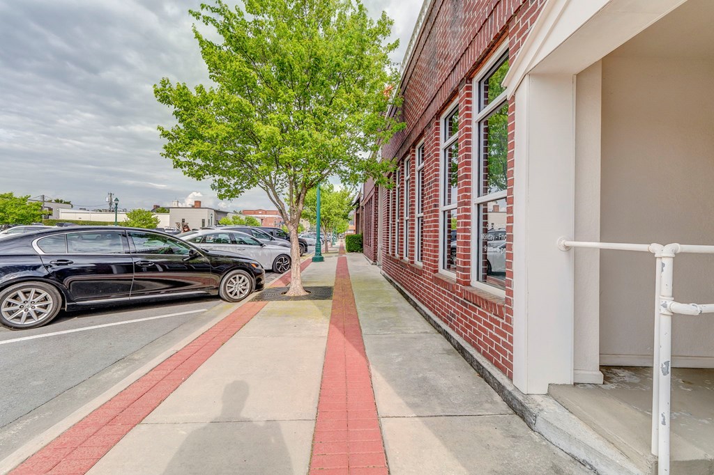 219 W Crawford Street