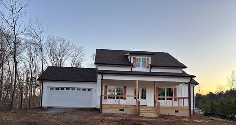 198 Ellis Circle CHATSWORTH GA 30705