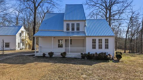 150 Cherokee Drive CHATSWORTH GA 30705