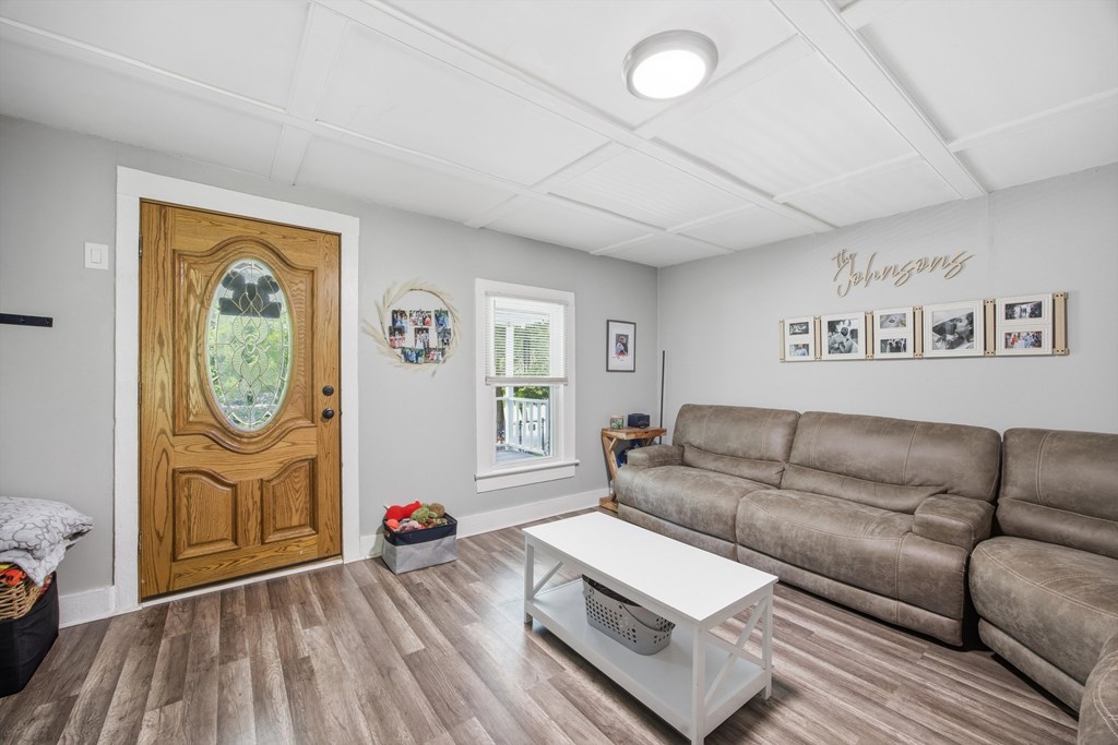 309 W Schmitt Road
