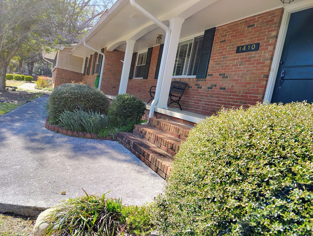 1410 Sherwood Drive