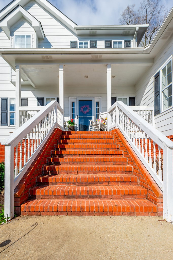 218 Blue Jay Parkway