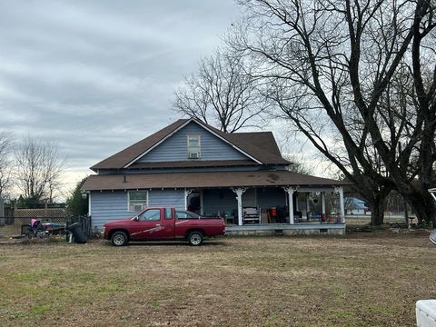 7880 GA-225 CHATSWORTH GA 30705