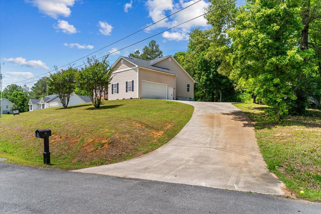 137 Hickory Lane