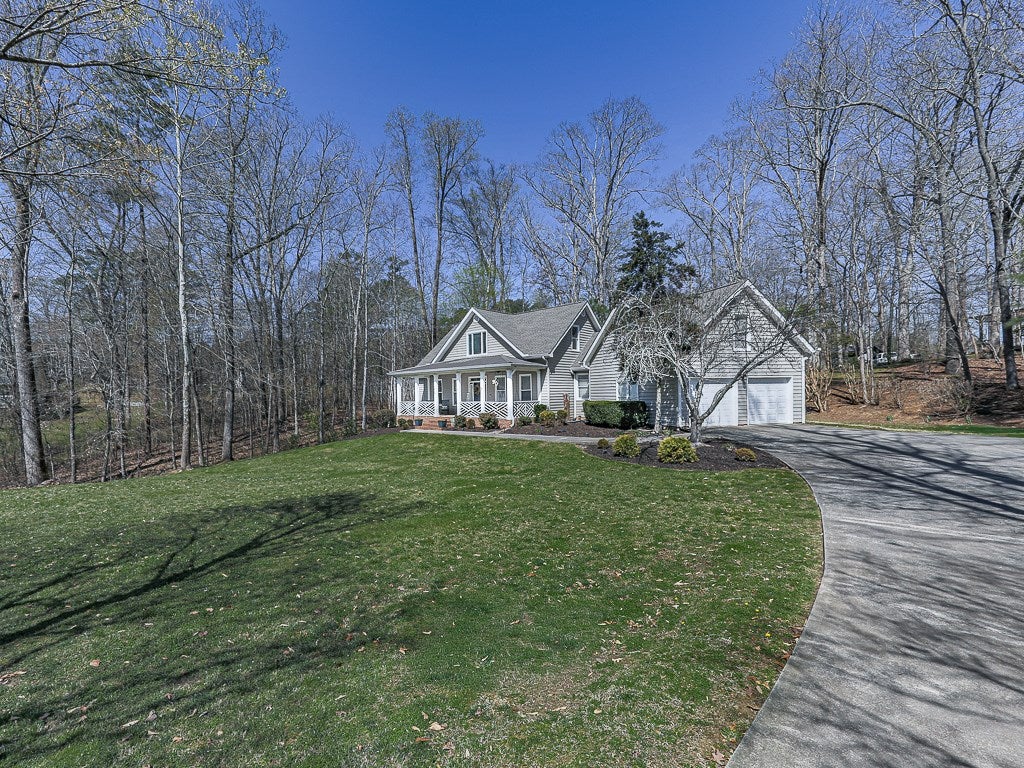 1206 Garden Row
