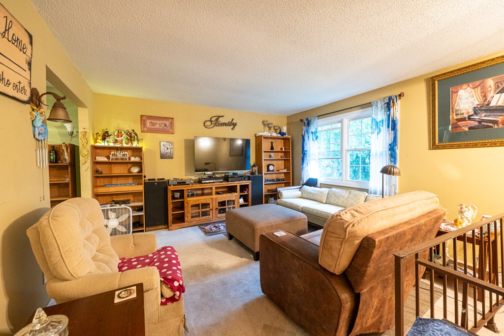 201 Laurelwood Circle