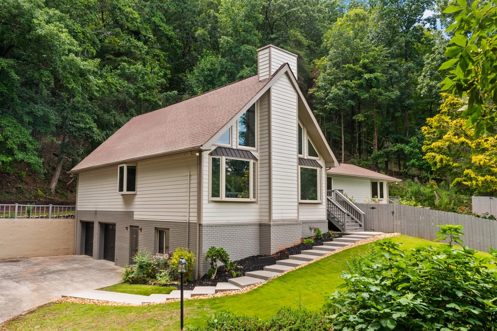 2219 Rocky Face Circle