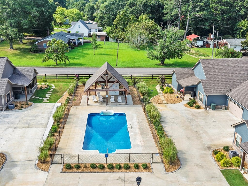88 Maddox Lane