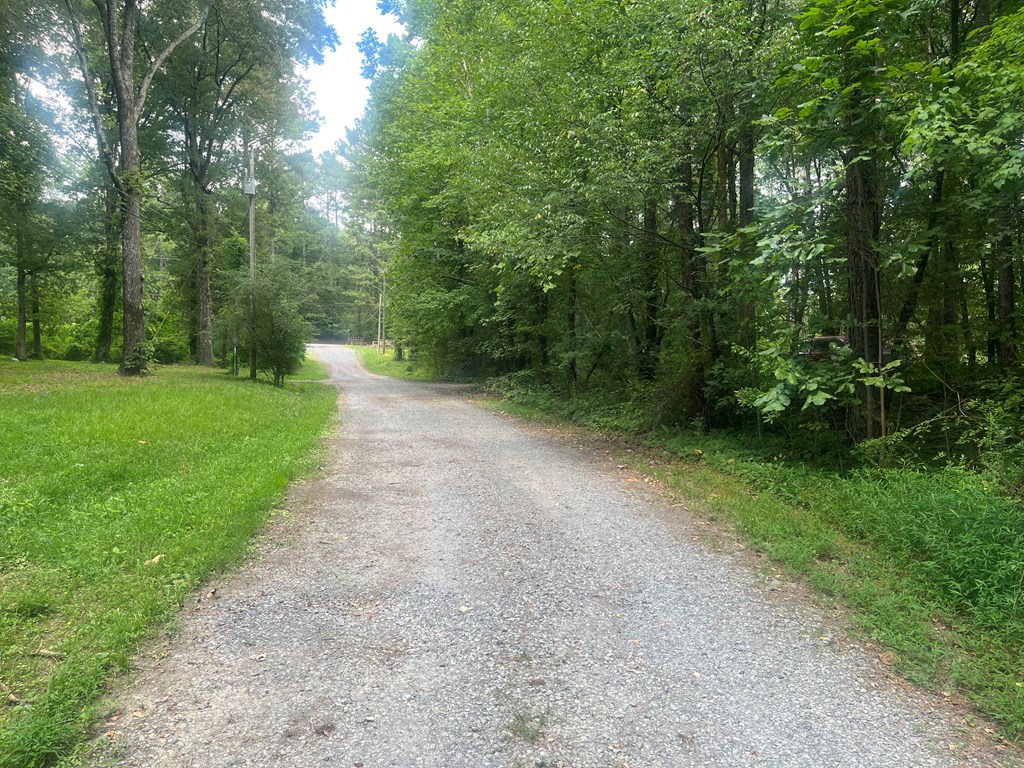 1222 Beaverdale Cutoff