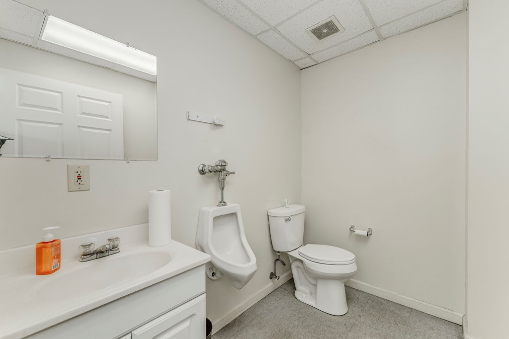 2450 Abutment Road