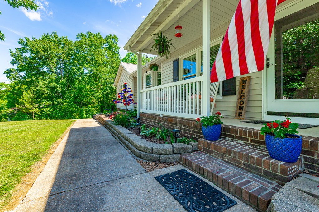 290 Shannon Drive