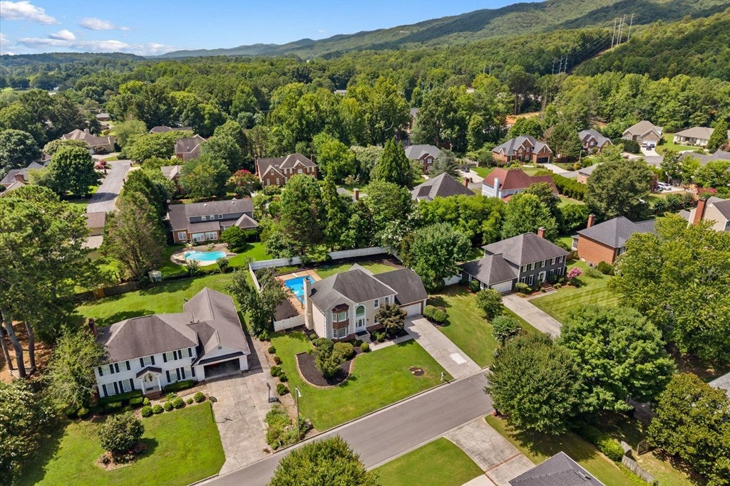 2001 Kingsridge Drive