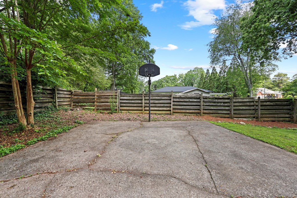 902 Linden Drive