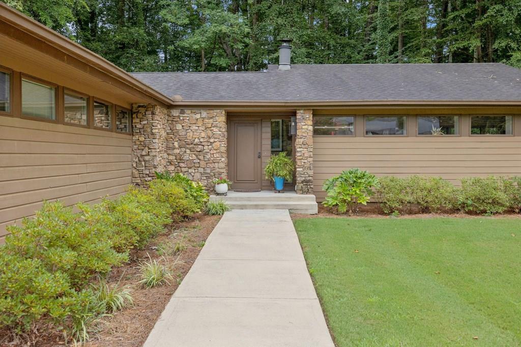 111 Broadview Terrace