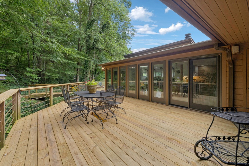 111 Broadview Terrace