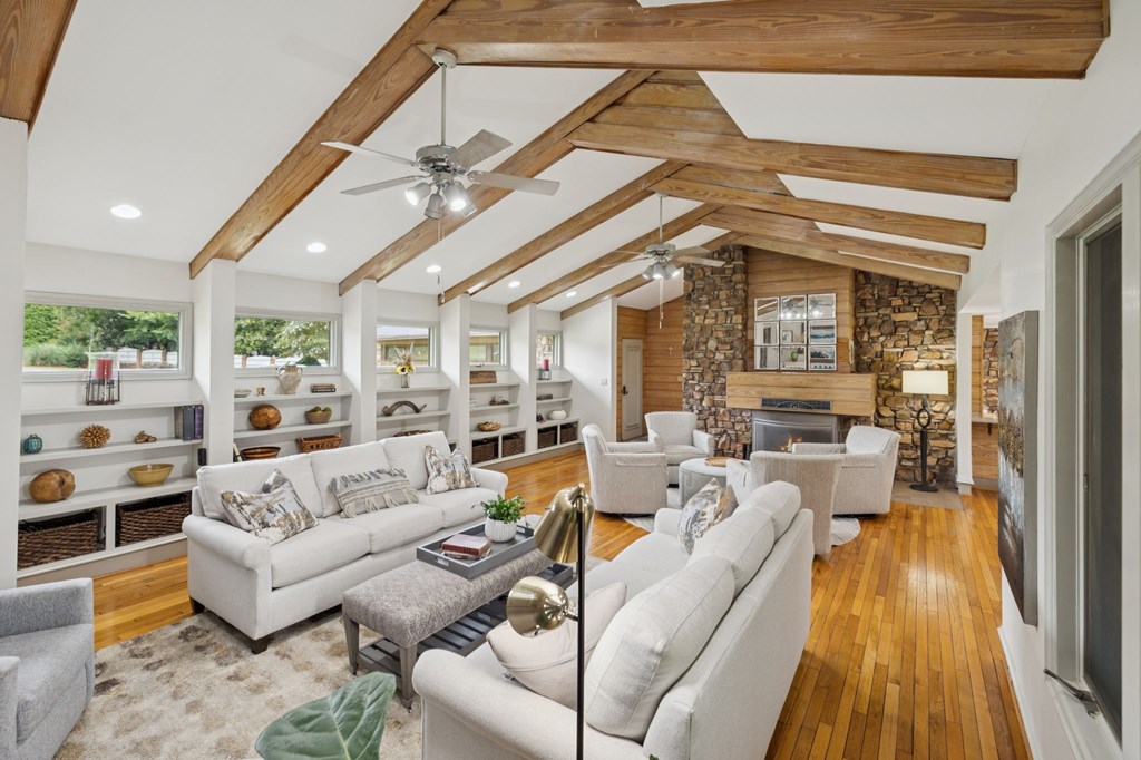 111 Broadview Terrace