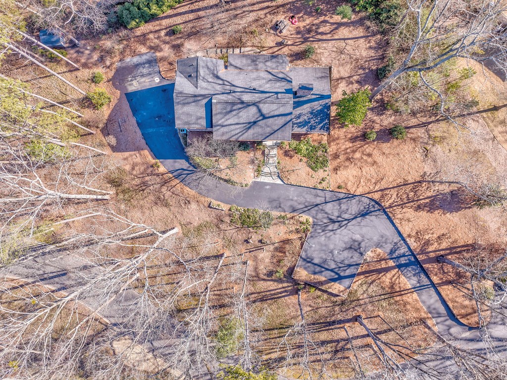 1903 Rena Lane