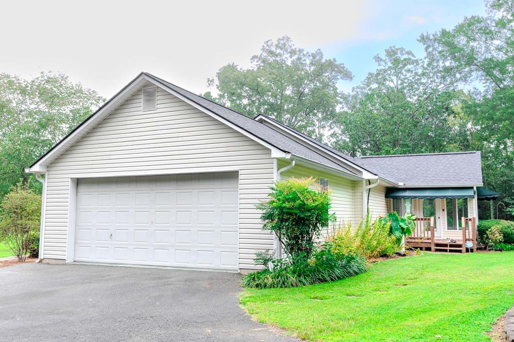 3171 Dews Pond Road