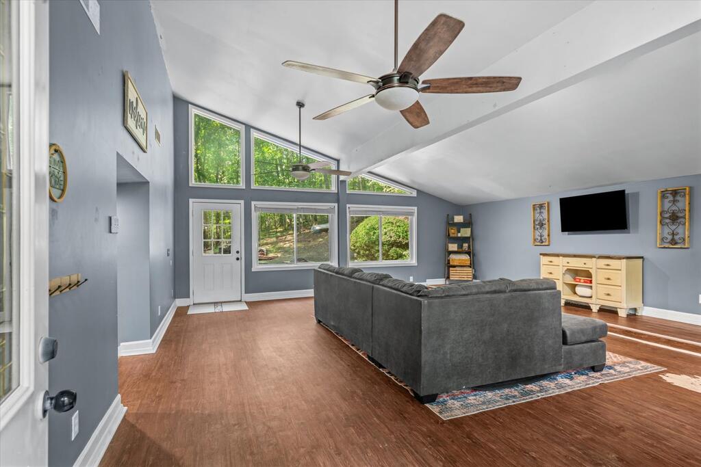 315 E Randall Road