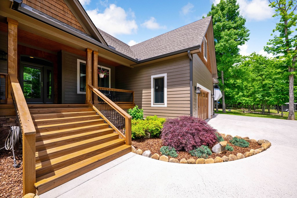 3099 Sunset Drive