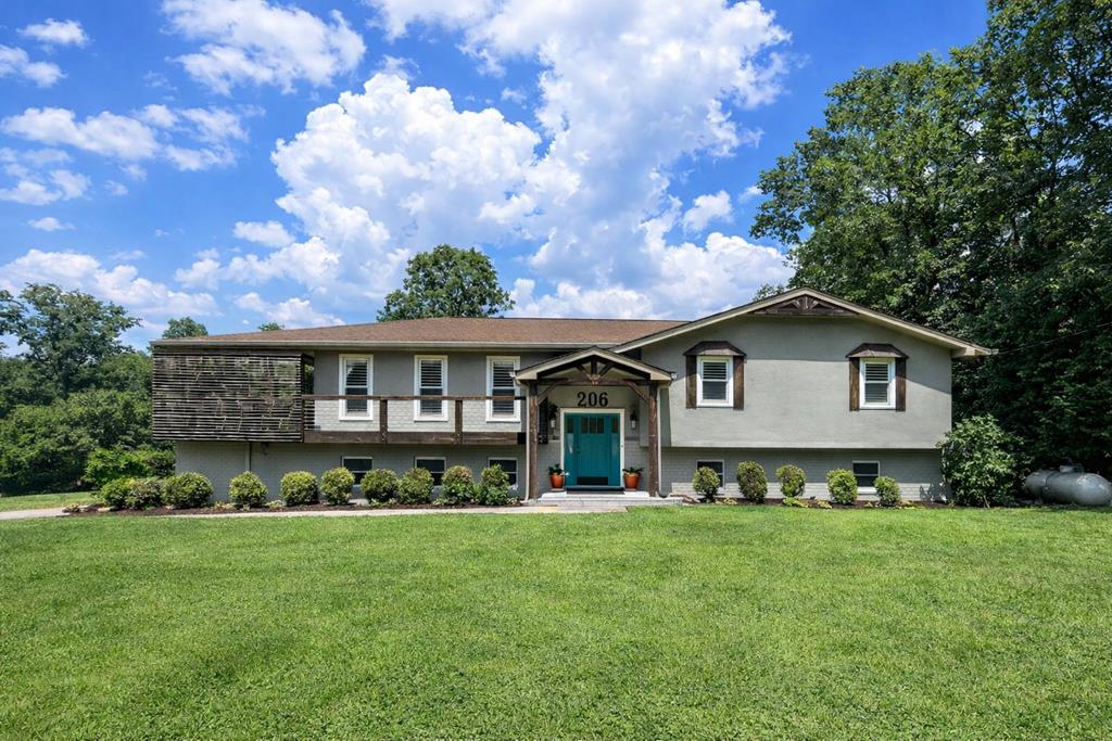 206 Blue Mountain Parkway